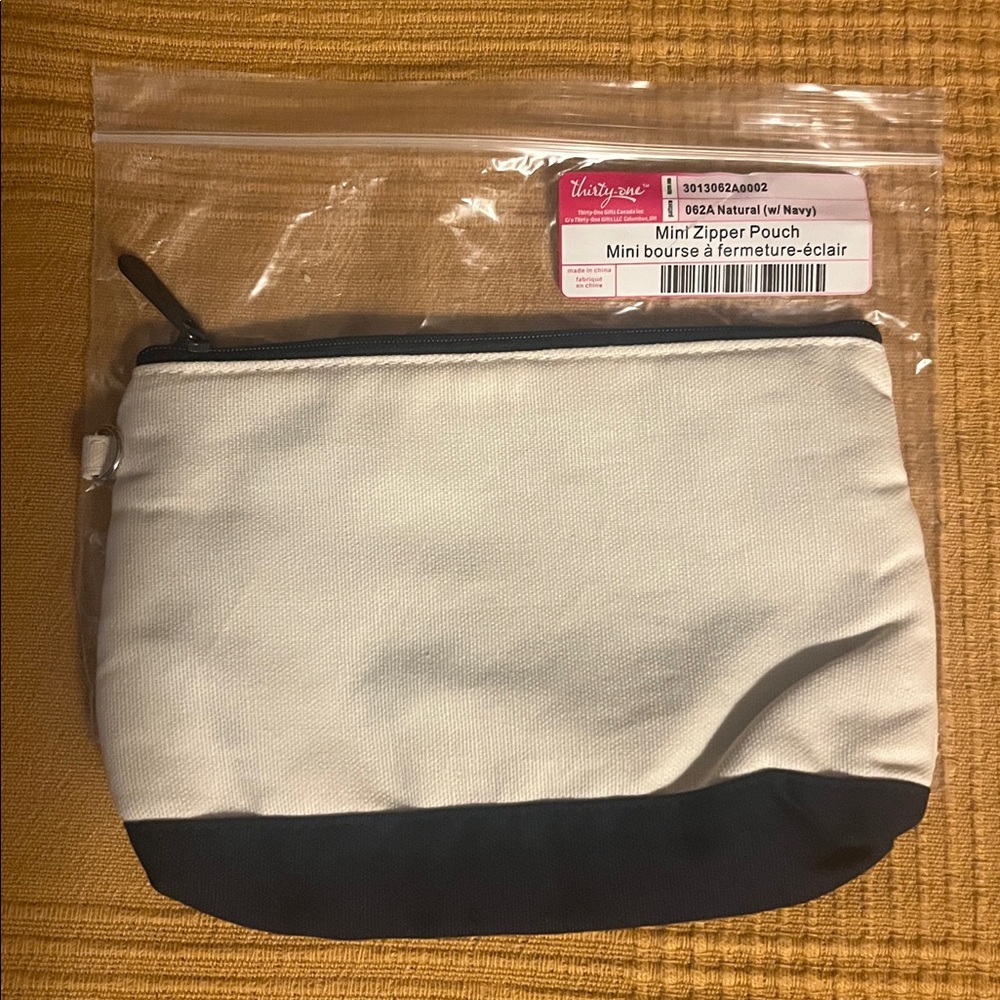 Thirty-One Two-Tone Mini Zipper Pouch